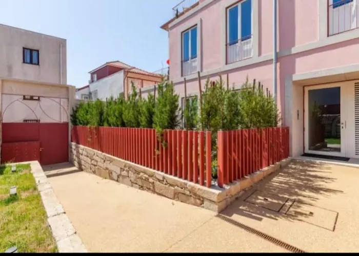 Pink Lux * بورتو